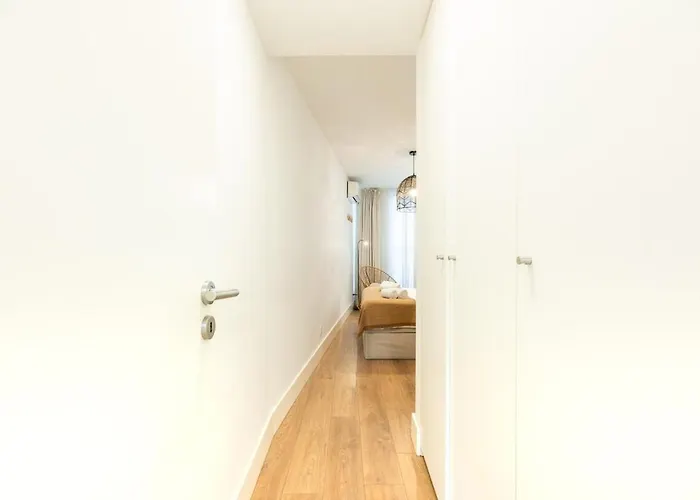 Liberdade Stylish Ground Floor *