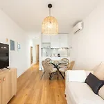 Apartman Liberdade Stylish Ground Floor *